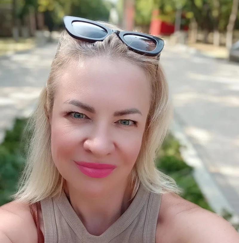 Олеся, менеджер по подбору Apex Team